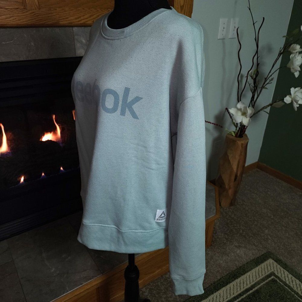 Reebok Womens Cozy Crewneck Sweatshirt with Graphic Mint Color Size L NWT - Picture 3 of 4